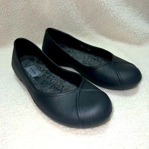 🆕NWOT Crocs Mammoth Flats women’s size 6